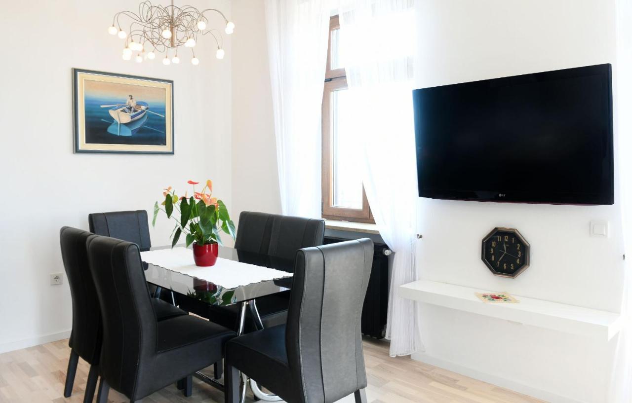 Divia Apartment リエカ エクステリア 写真